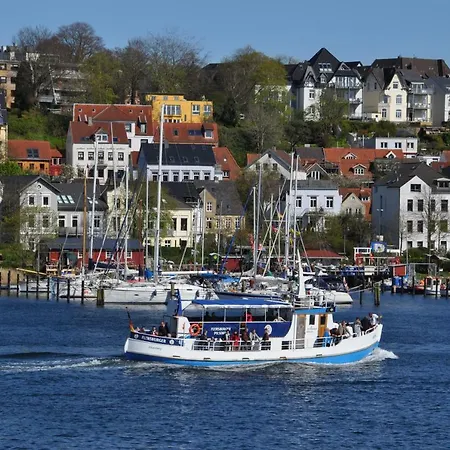 Hafenblick Vom Kapitaenshaus Apartment Flensburg Exterior photo