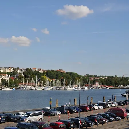 Hafenblick Vom Kapitaenshaus Apartment Flensburg Exterior photo